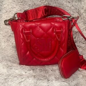 BEAUTIFUL STEVE MADDEN BBABI SATCHEL CROSSBODY BAG W AIR POD CASE